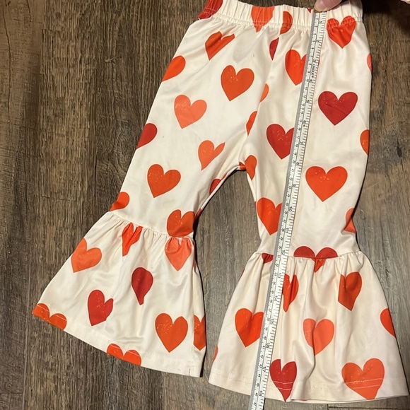 Heart Patterned bell bottom pants - Picture 2 of 2
